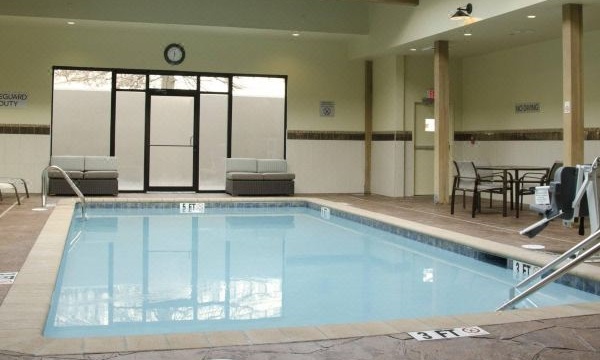 Indoor pool at Courtyard Waterbury Downtown